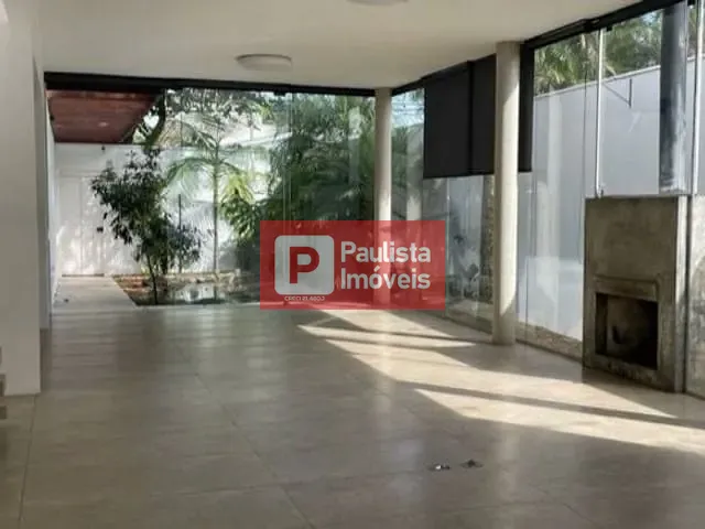 Casa com 625m² 3 quartos e 4 banheiros, à venda, no bairro Campo Belo em São Paulo