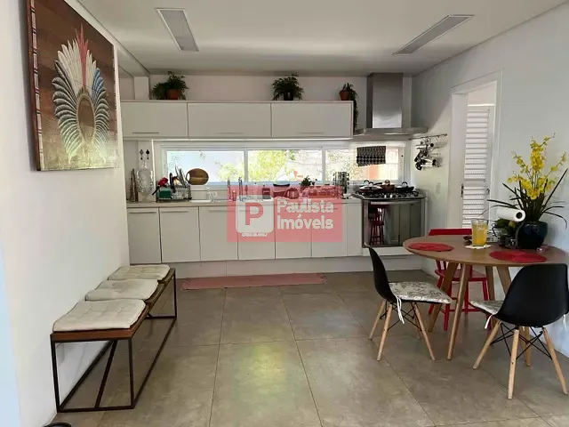 Casa com 625m² 3 quartos e 4 banheiros, à venda, no bairro Campo Belo em São Paulo