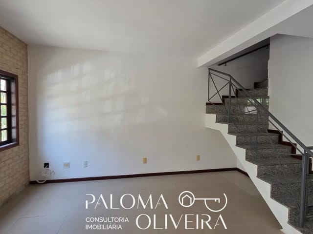 Casa 2 quartos e 1 banheiro, à venda ou para alugar, no bairro Jacarepaguá em Rio de Janeiro
