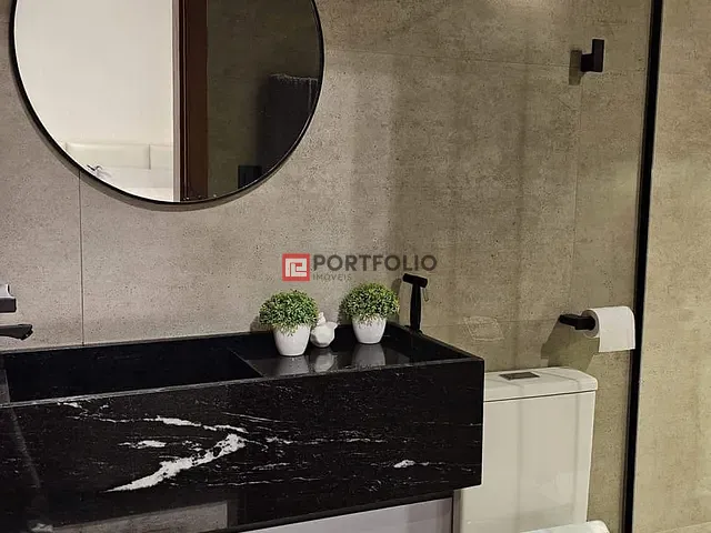 Casa com 360m² 3 quartos e 4 banheiros, à venda, no bairro Jardins Nápoles em Senador Canedo