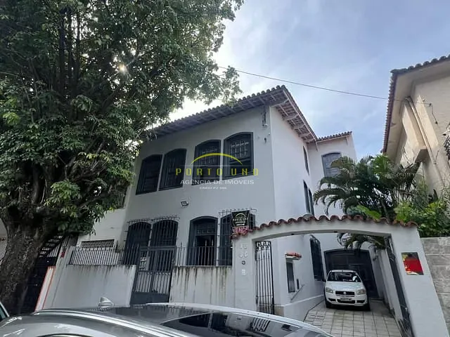 Casa com 338m², à venda, no bairro Barris em Salvador