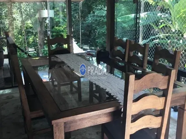 Casa com 800m², à venda, no bairro Praia de São Pedro em Guarujá