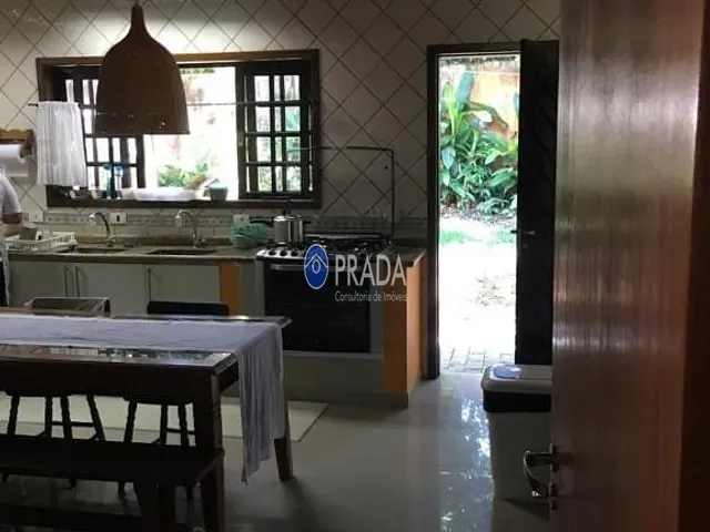Casa com 800m², à venda, no bairro Praia de São Pedro em Guarujá