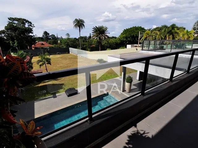 Casa com 1200m² 4 quartos e 6 banheiros, à venda, no bairro Setor de Habitações Individuais Sul em Brasília