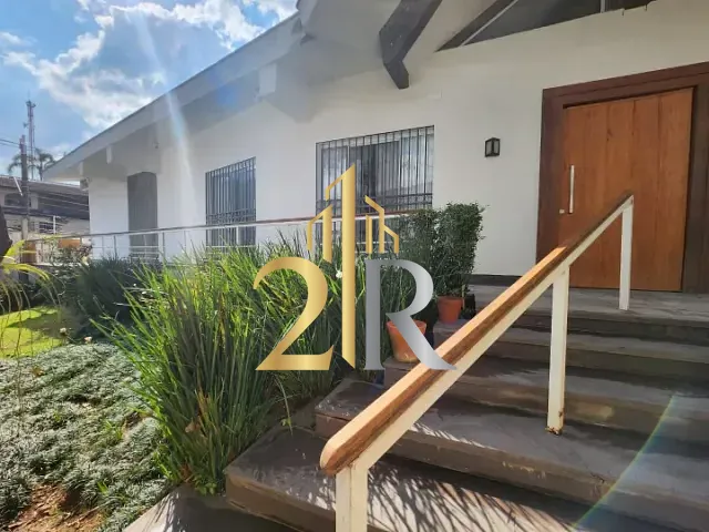 Casa com 600m² 5 quartos e 8 banheiros, à venda, no bairro Jardim dos Estados em São Paulo