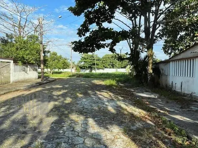 Casa 2 quartos e 1 banheiro, à venda, no bairro Suarão em Itanhaém