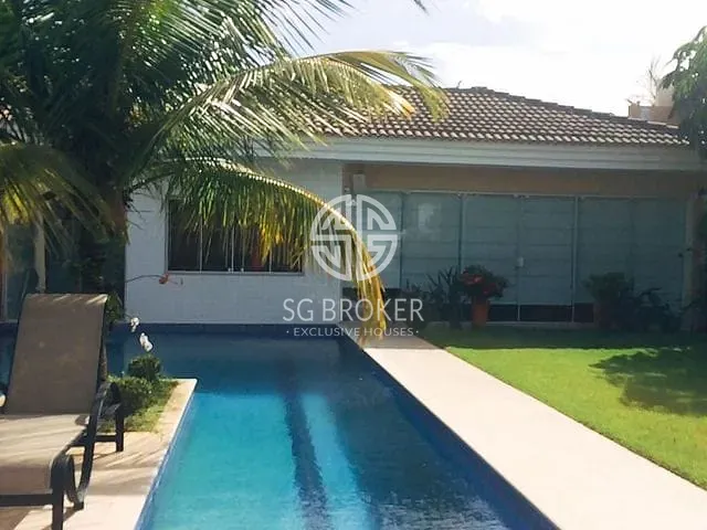 Casa com 1024m² 5 quartos e 10 banheiros, à venda, no bairro Barra da Tijuca em Rio de Janeiro