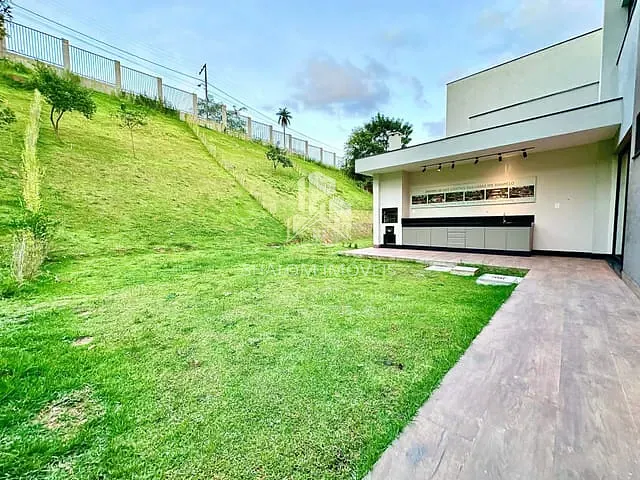 Casa com 453m² 3 quartos e 2 banheiros, à venda, no bairro Garças em Belo Horizonte