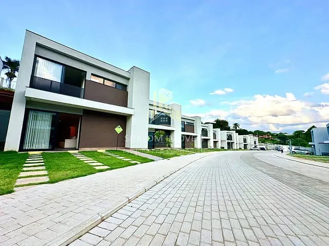 Casa com 453m² 3 quartos e 2 banheiros, à venda, no bairro Garças em Belo Horizonte