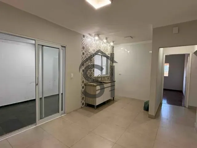 Casa com 360m² 4 quartos e 2 banheiros, para alugar, no bairro Vila Santa Catarina  em Americana