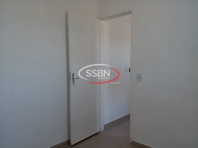 Casa 2 quartos e 1 banheiro, para alugar, no bairro Parque Residencial Klavin em Nova Odessa