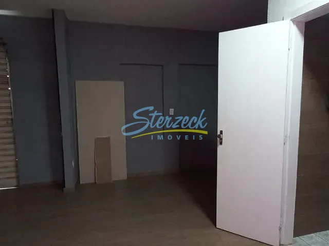 Casa com 290m² 3 quartos e 2 banheiros, à venda, no bairro Capela em Vinhedo
