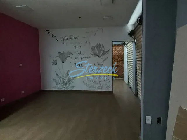 Casa com 290m² 3 quartos e 2 banheiros, à venda, no bairro Capela em Vinhedo