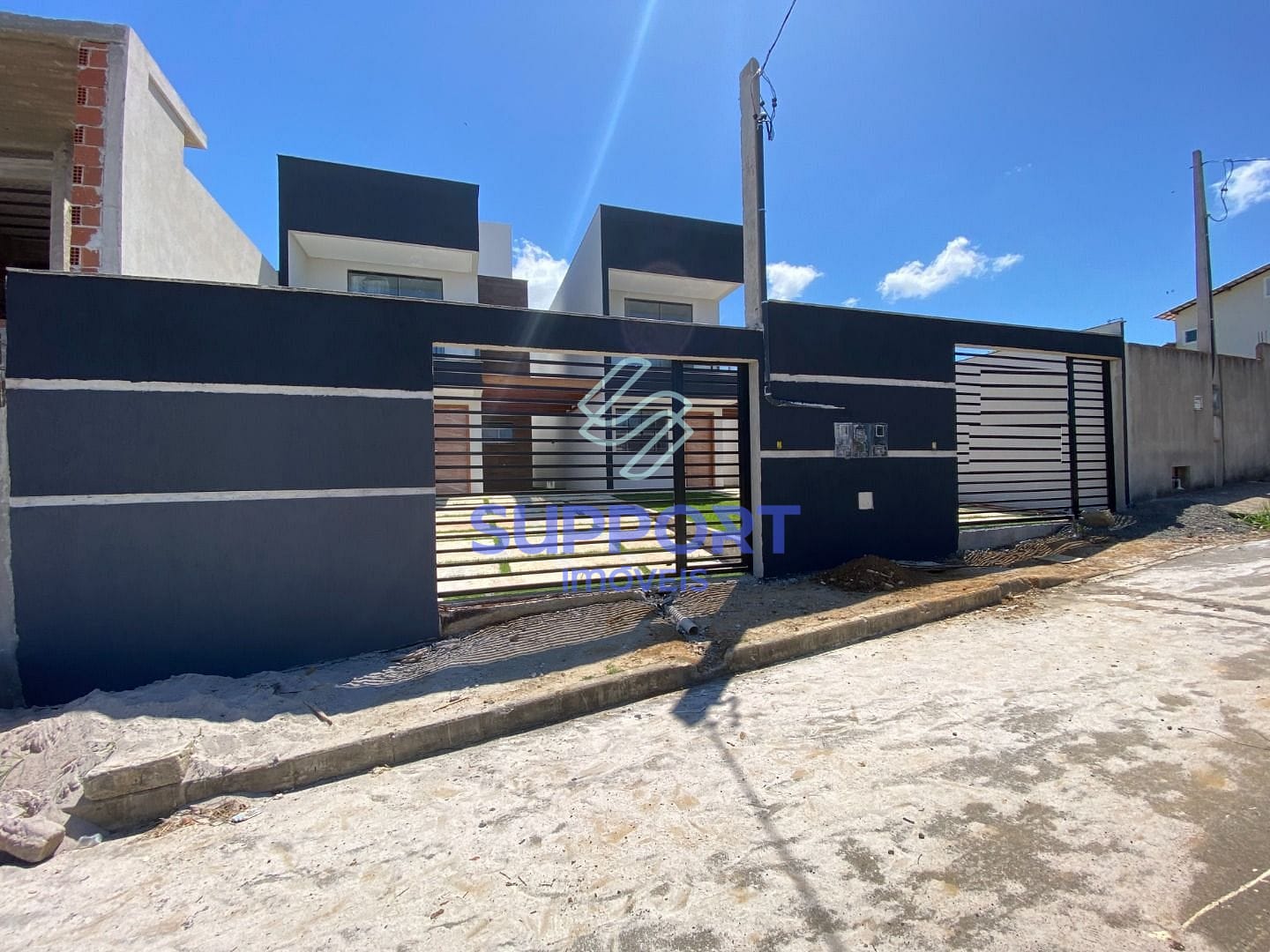 Casa à venda com 3 quartos, 150m² - Foto 2