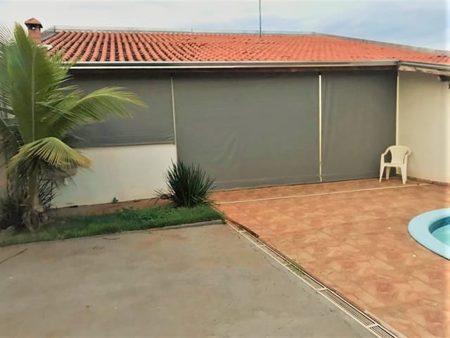 Casa com 250m² 2 quartos e 2 banheiros, à venda, no bairro Patrimônio de São João Batista em Olímpia