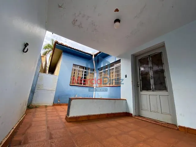 Casa com 356m² 3 quartos e 1 banheiro, à venda, no bairro Centro em Ituverava