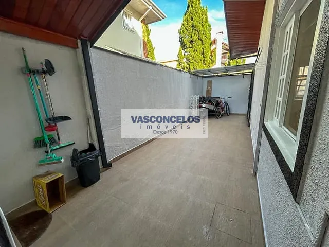 Casa com 325m² 4 quartos e 5 banheiros, à venda, no bairro Urbanova I em São José dos Campos