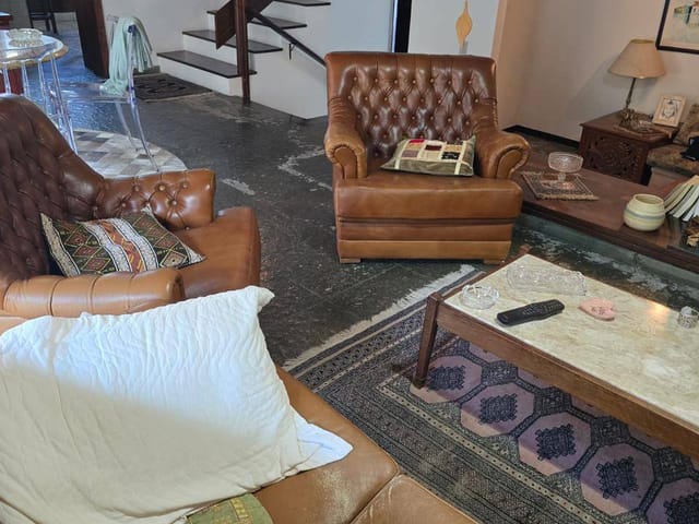 Casa com 445m² 4 quartos e 5 banheiros, à venda, no bairro Guabirotuba em Curitiba