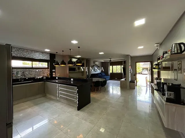 Casa com 501m² 5 quartos e 5 banheiros, à venda, no bairro Recanto do Salto em Londrina