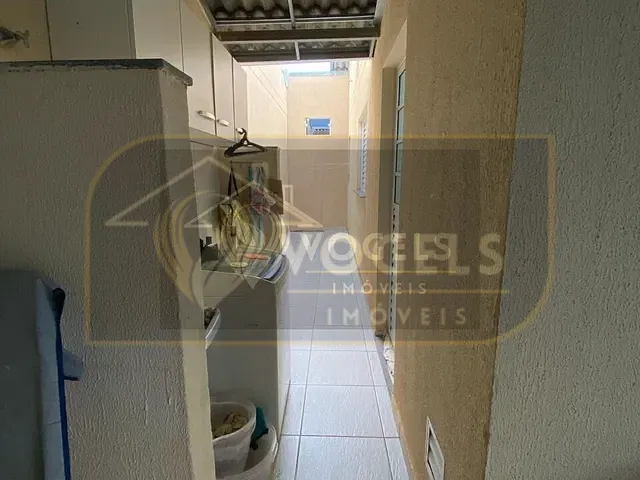 Casa 2 quartos e 2 banheiros, à venda, no bairro Residencial Van Den Broek em Holambra