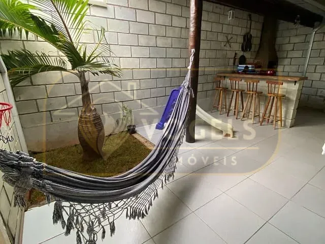 Casa 2 quartos e 2 banheiros, à venda, no bairro Residencial Van Den Broek em Holambra