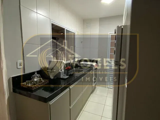 Casa 2 quartos e 2 banheiros, à venda, no bairro Residencial Van Den Broek em Holambra