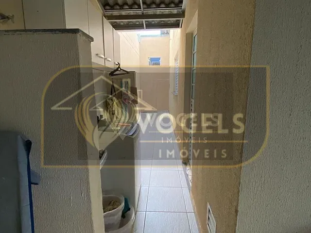 Casa 2 quartos e 2 banheiros, à venda, no bairro Residencial Van Den Broek em Holambra