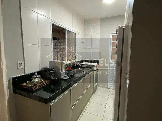 Casa 2 quartos e 2 banheiros, à venda, no bairro Residencial Van Den Broek em Holambra