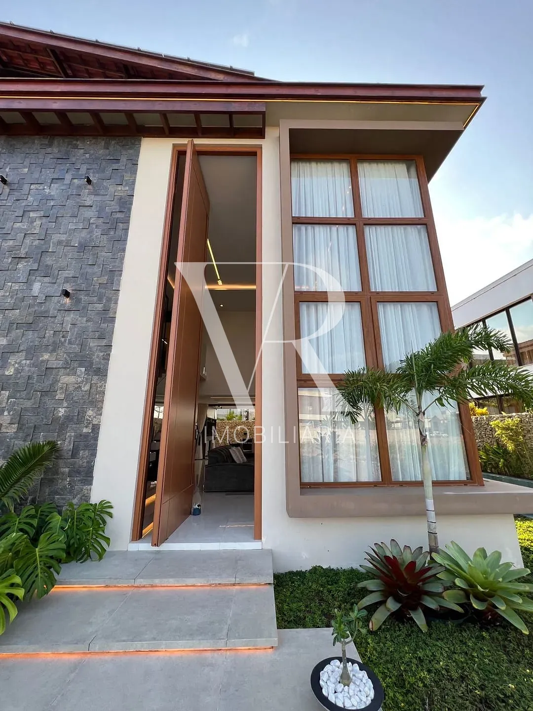 Casa, 4 quartos, 370 m² - Foto 2