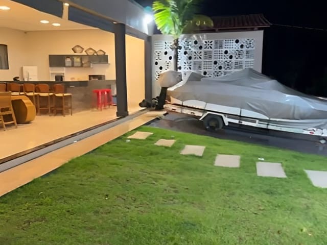 Casa com 642m² 4 quartos e 4 banheiros, à venda, no bairro Zona Rural em Abadiânia