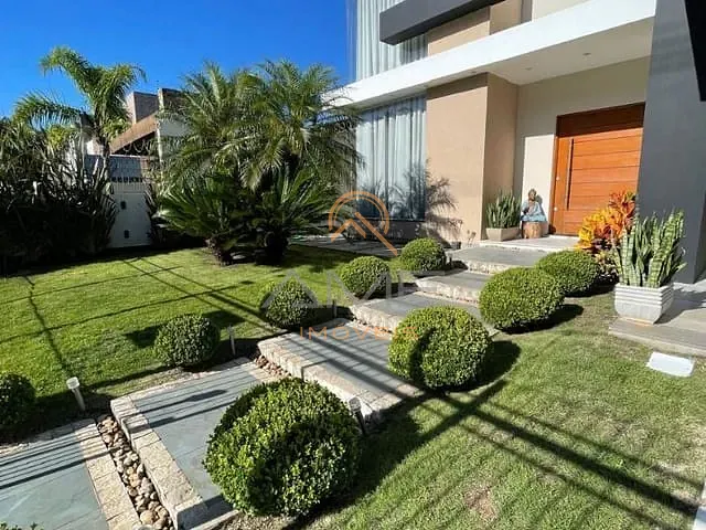 Casa com 600m² 3 quartos e 4 banheiros, à venda, no bairro Laranjal em Pelotas