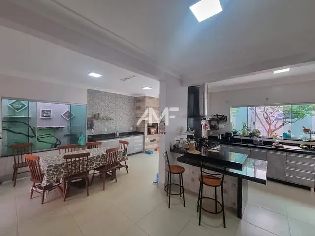 Casa com 1026m² 2 quartos e 2 banheiros, à venda, no bairro Setor Habitacional Vicente Pires - Trecho 3 em Brasília