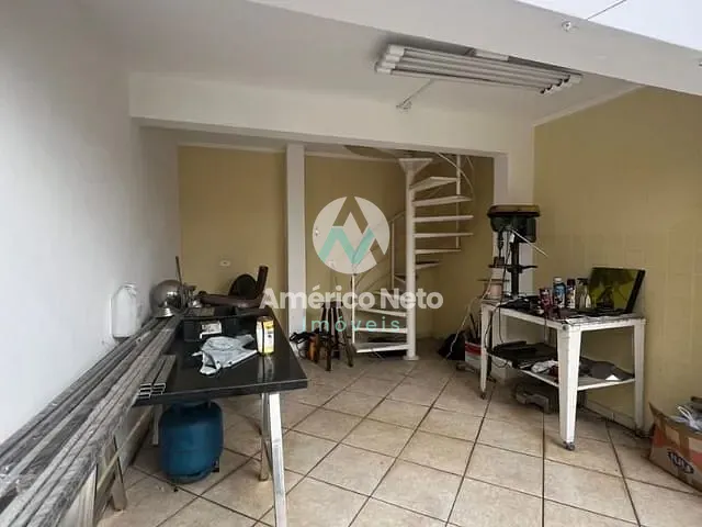 Casa com 200m² 2 quartos e 2 banheiros, à venda ou para alugar, no bairro Santa Paula em São Caetano do Sul