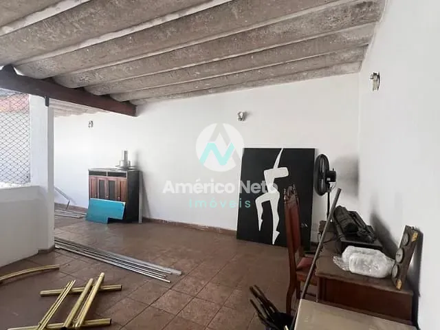 Casa com 200m² 2 quartos e 2 banheiros, à venda ou para alugar, no bairro Santa Paula em São Caetano do Sul
