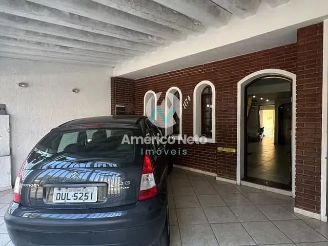 Casa com 200m² 2 quartos e 2 banheiros, à venda ou para alugar, no bairro Santa Paula em São Caetano do Sul