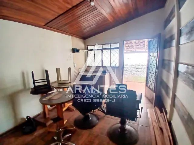 Casa 2 quartos e 2 banheiros, à venda, no bairro Conjunto Habitacional Helly Pimenta em Barretos