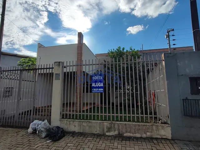Casa 2 quartos e 1 banheiro, para alugar, no bairro Campos do Iguaçu em Foz do Iguaçu