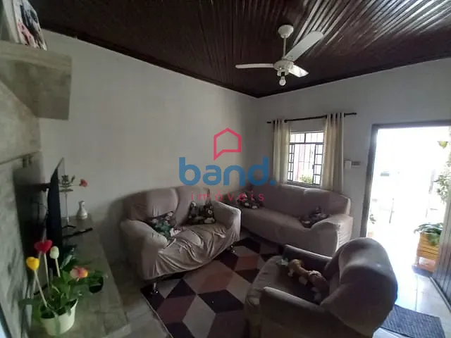 Casa com 483m² 4 quartos e 3 banheiros, à venda, no bairro Jardim Santa Rosa em Porto Feliz