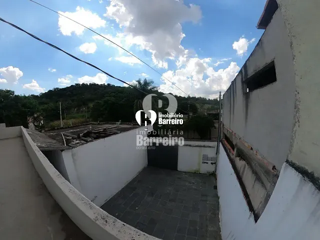 Casa 2 quartos e 1 banheiro, para alugar, no bairro Aparecida (Parque Durval de Barros) em Ibirité