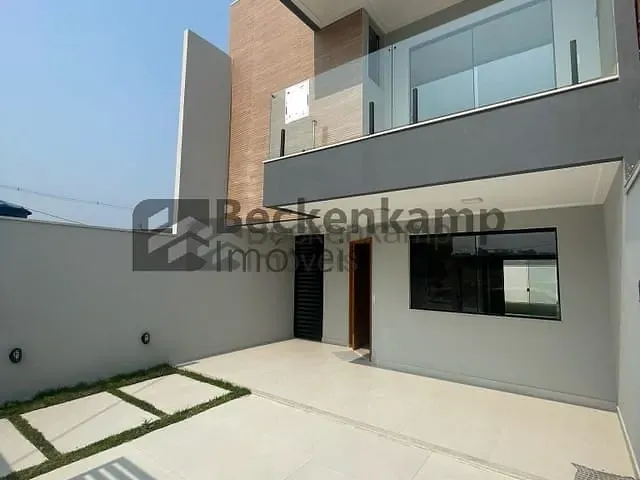 Casa com 140m² 3 quartos e 3 banheiros, à venda, no bairro Jardim Belvedere em Volta Redonda