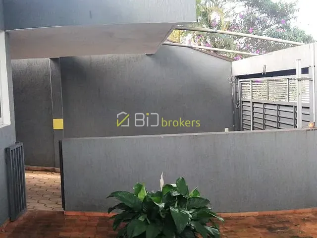 Casa com 275m² 3 quartos e 3 banheiros, à venda ou para alugar, no bairro Parque Continental em São Paulo