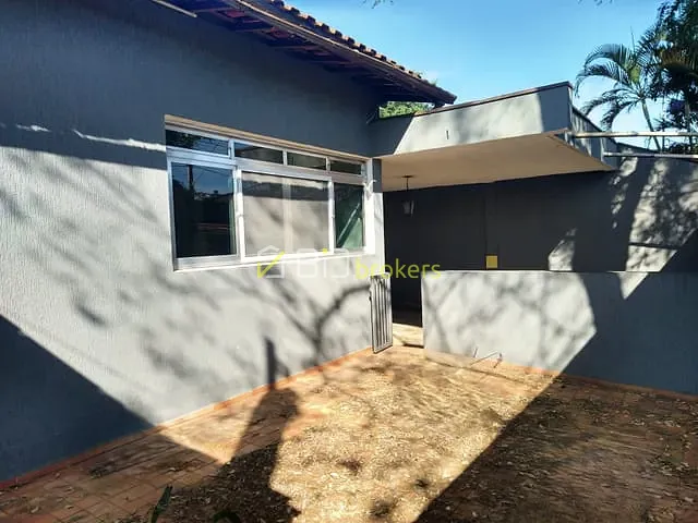 Casa com 275m² 3 quartos e 3 banheiros, à venda ou para alugar, no bairro Parque Continental em São Paulo
