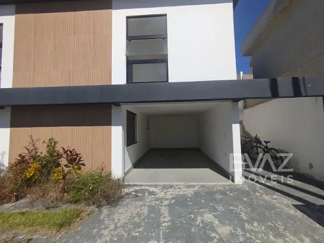 Casa com 254m² 4 quartos e 3 banheiros, à venda, no bairro Nova São Pedro em São Pedro da Aldeia