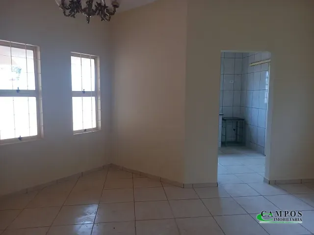 Casa 3 quartos e 2 banheiros, à venda, no bairro Jardim Alvorada em Três Lagoas