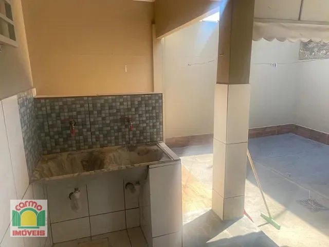 Casa com 400m² 2 quartos e 2 banheiros, à venda, no bairro Jardim Petrópolis em Anápolis