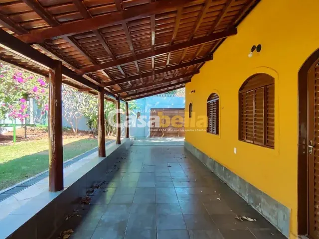 Casa com 210m² 3 quartos e 3 banheiros, para alugar, no bairro Setor Pedro Ludovico em Goiânia