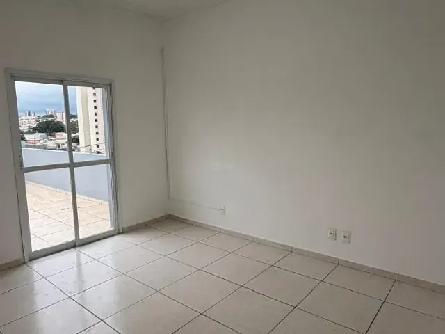 Casa com 170m², para alugar, no bairro Vila Vianelo em Jundiaí