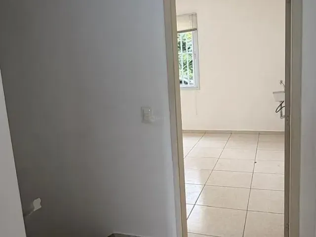 Casa com 170m², para alugar, no bairro Vila Vianelo em Jundiaí