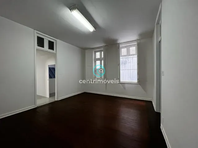 Casa com 600m², à venda, no bairro Tijuca em Rio de Janeiro