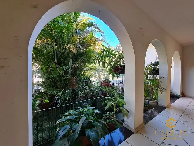 Casa 4 quartos e 4 banheiros, à venda, no bairro Cônego em Nova Friburgo
